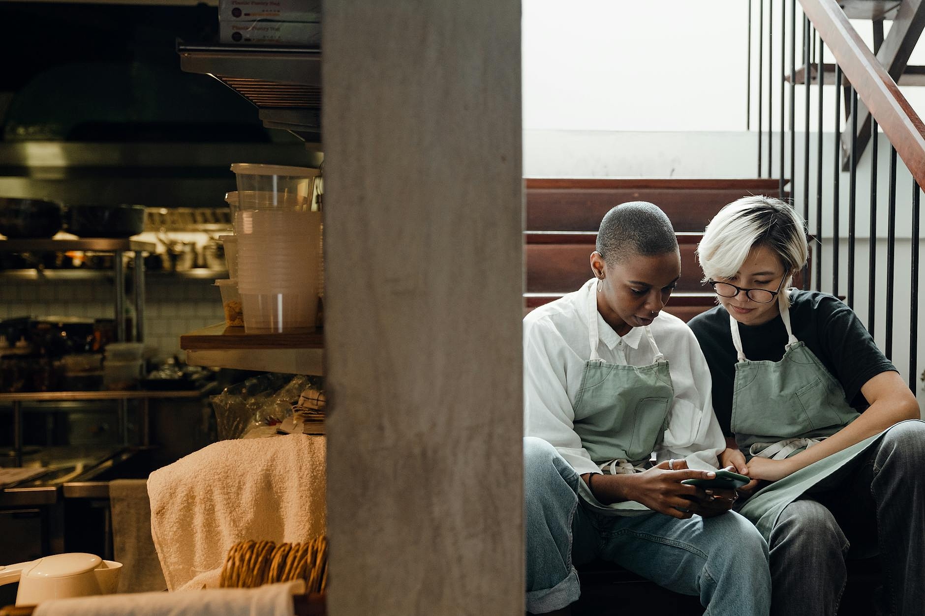 Restaurant staff using a loyalty points tablet